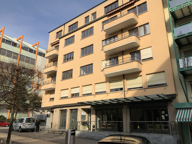 Neuer Standort für die Amtschreiberei Grenchen-Bettlach Abbildung des Gebäudes am neuen Standort der Amtschreiberei Grenchen-Bettlach