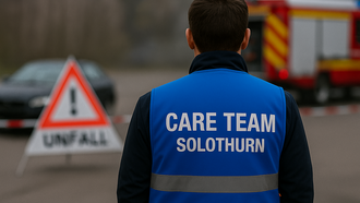 Unfallschadenplatz, Feuerwehr, Care Team Angehöriger