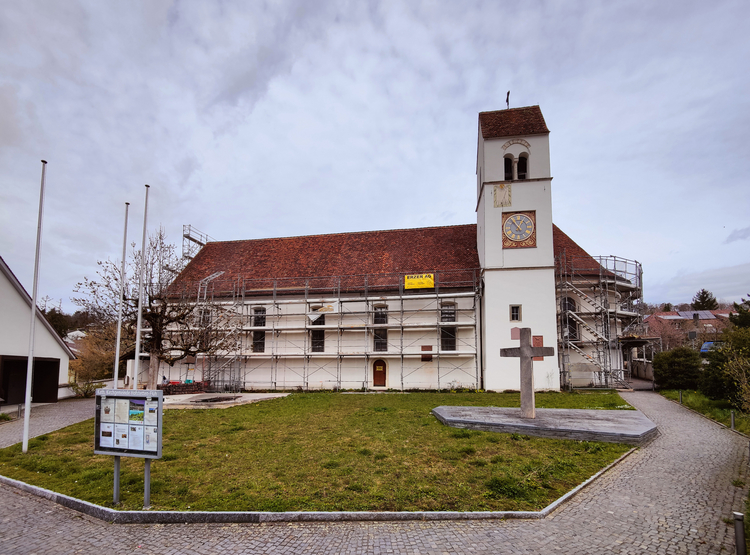 Hofstetten-Flüh: Pfarrkirche St.Nikolaus – Restaurierung nach dem Brand (Foto: Jacob Esau 2023)