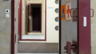 Schutzraum Eingang, Panzertüre