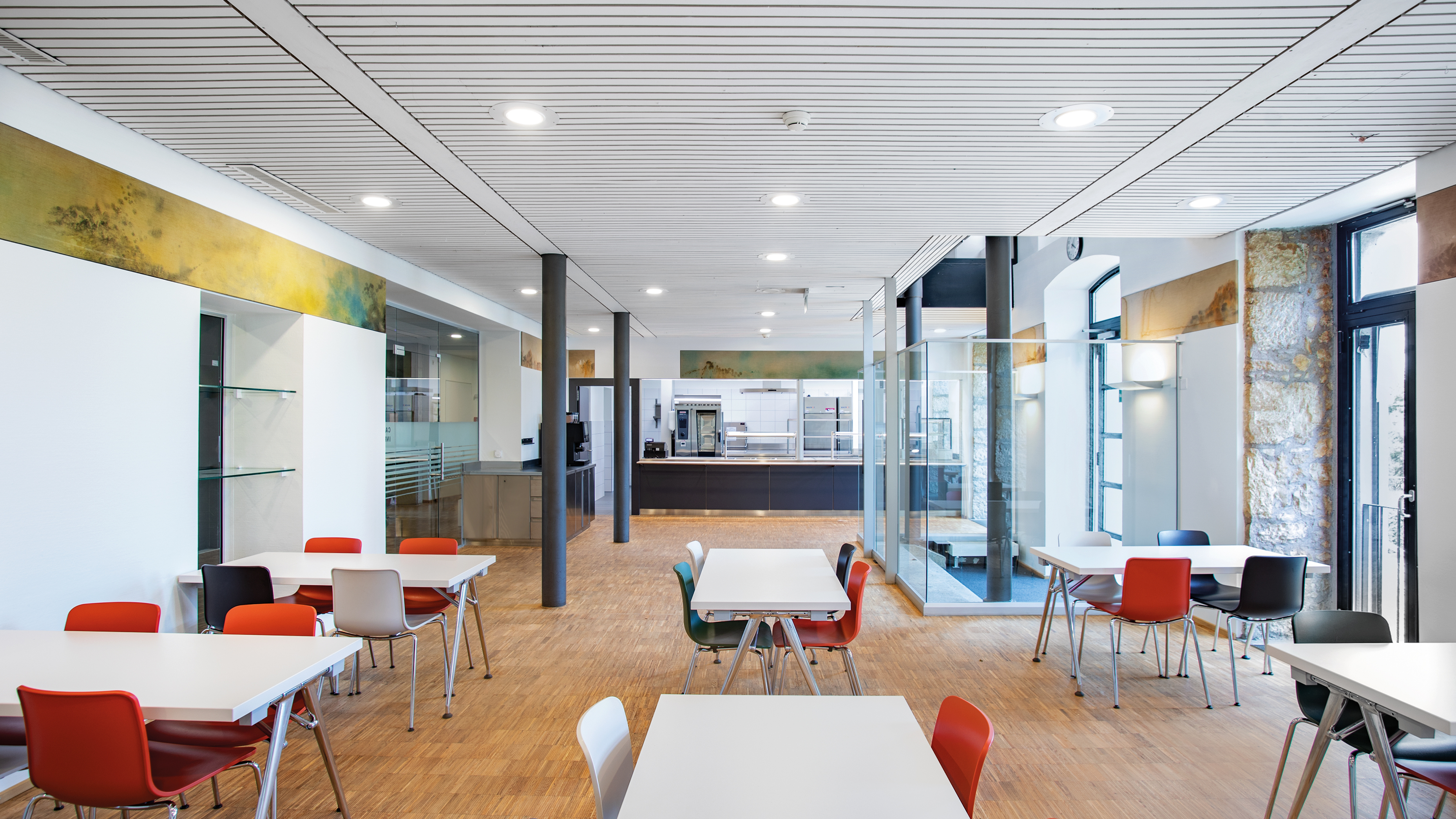 Bewohner- und Personalrestaurant als auch Aufenthaltsraum