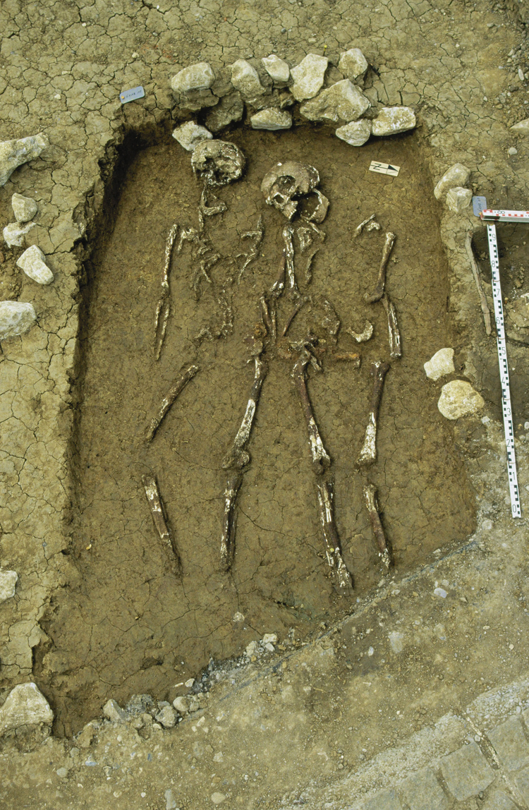 Bild 2 Ausgrabungen auf dem Kleinbüel 2000 und 2001»