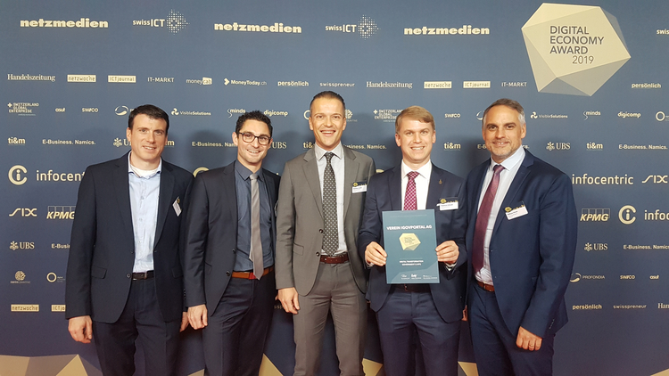 Digital Awards 2019 Delegation des Vereins iGov-Portal.ch mit der Auszeichnung.