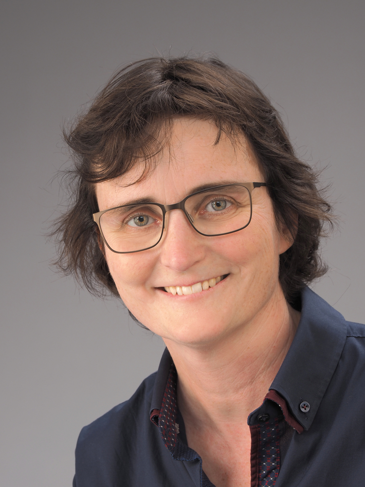Juni 2020: Chantal Ritter wird neue Kantonstierärztin Porträt der neuen Kantonstierärztin Chantal Ritter (ab Juni 2020)