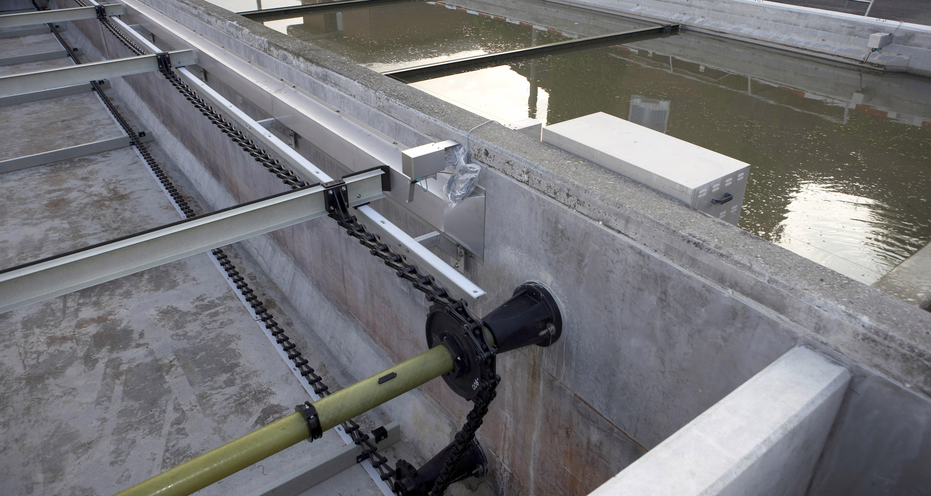 Vorklärbecken einer Abwasserreinigungsanlage