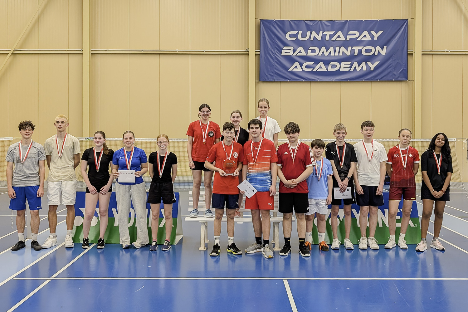 Badminton mixed 7.-9. Klasse - Siegerfoto alle Podestplätze