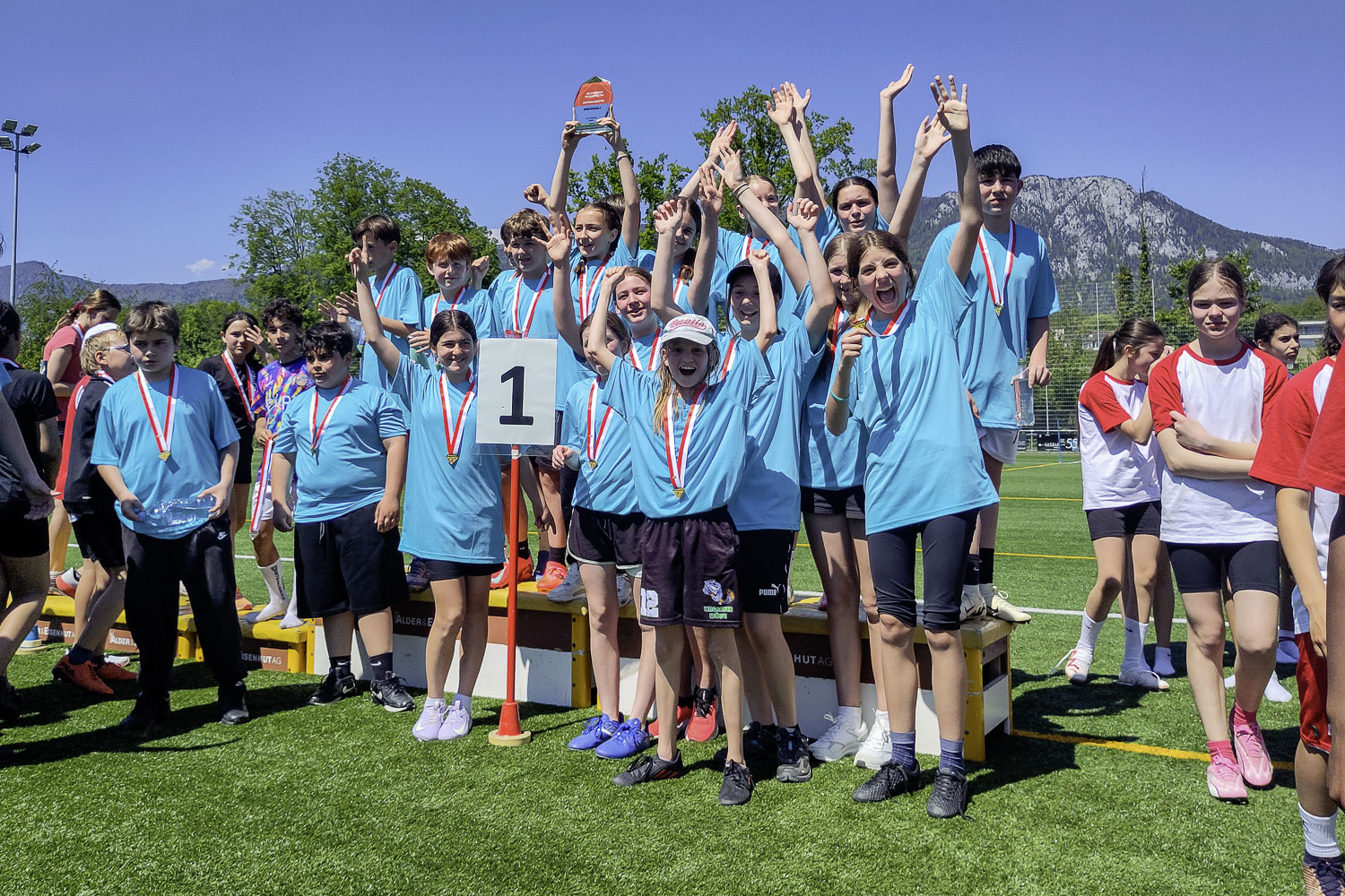 Brennball mixed 5.-6. Klasse - Gold - Schule Biberist 6b