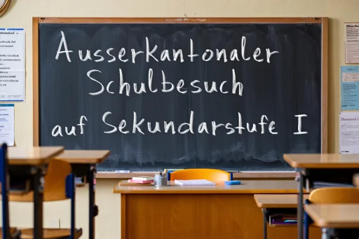 Bild mit Text und Link zu weiteren Informationen des ausserkantonalen Schulbesuches auf Sekundarstufe I