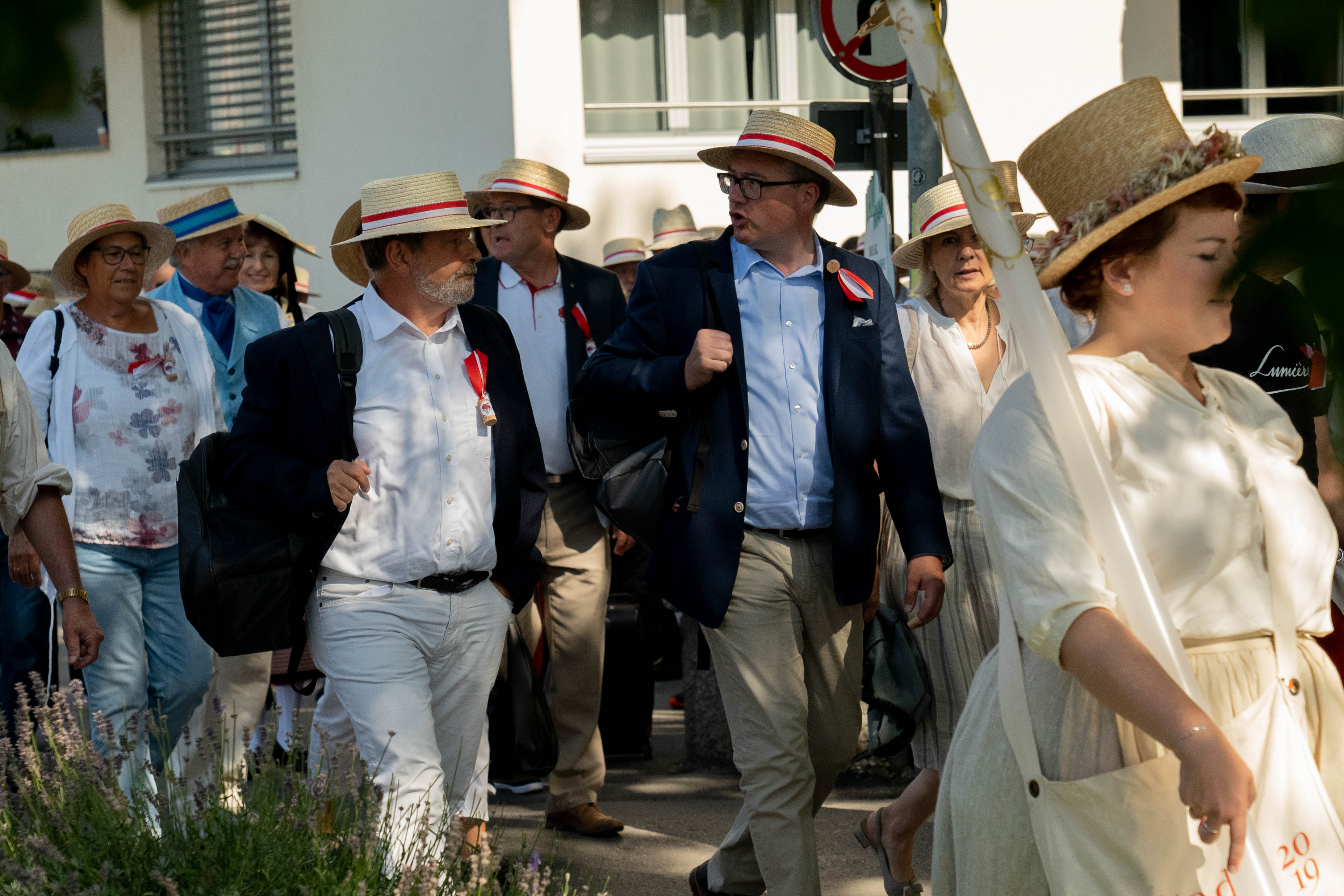 Die Solothurner Delegation marschiert durch Vevey.