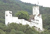 schloss im sommer 194